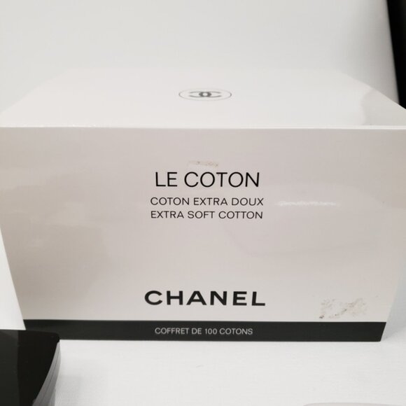 Chanel Makeup and Skincare Set - Picture 15 of 15